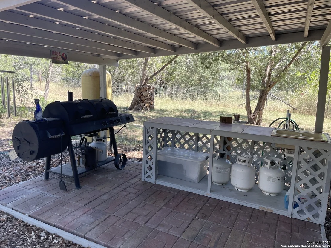 Photo of 372 COUNTY ROAD 2471