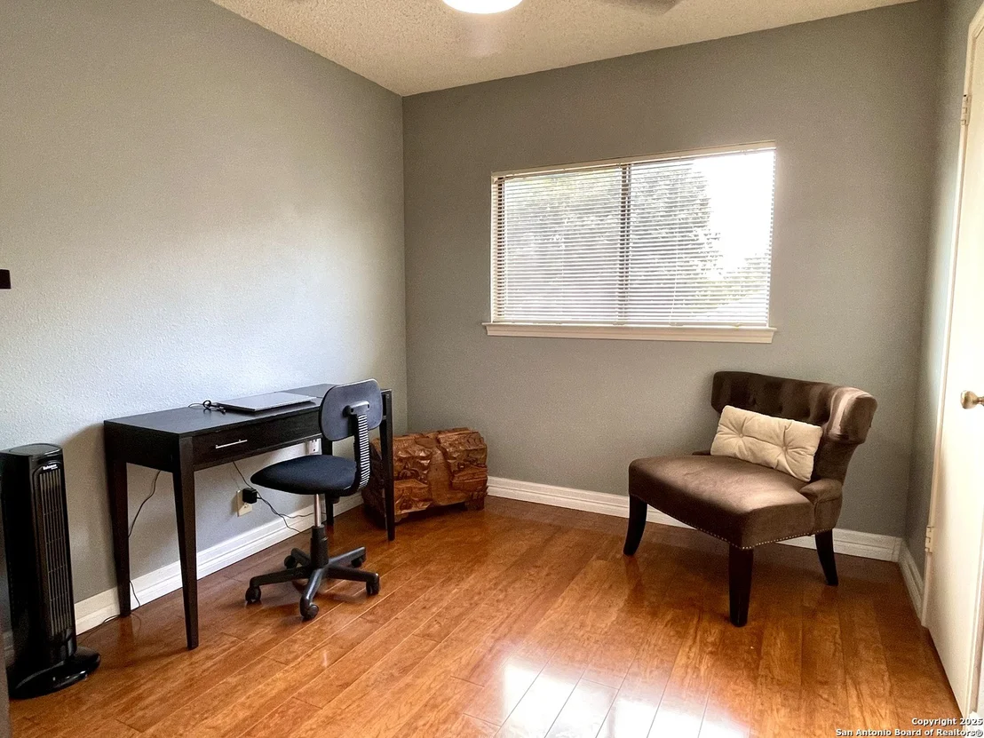 Photo of 9306 Sunlit