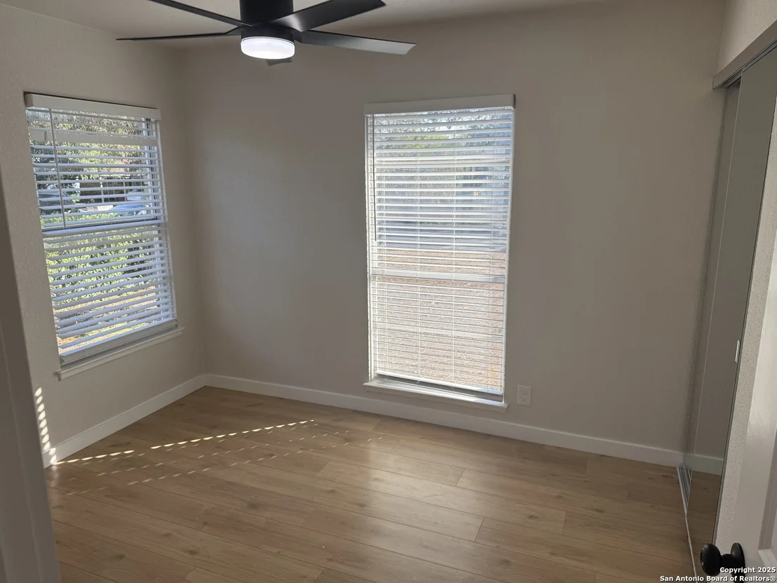 Photo of 5807 Stonybrook