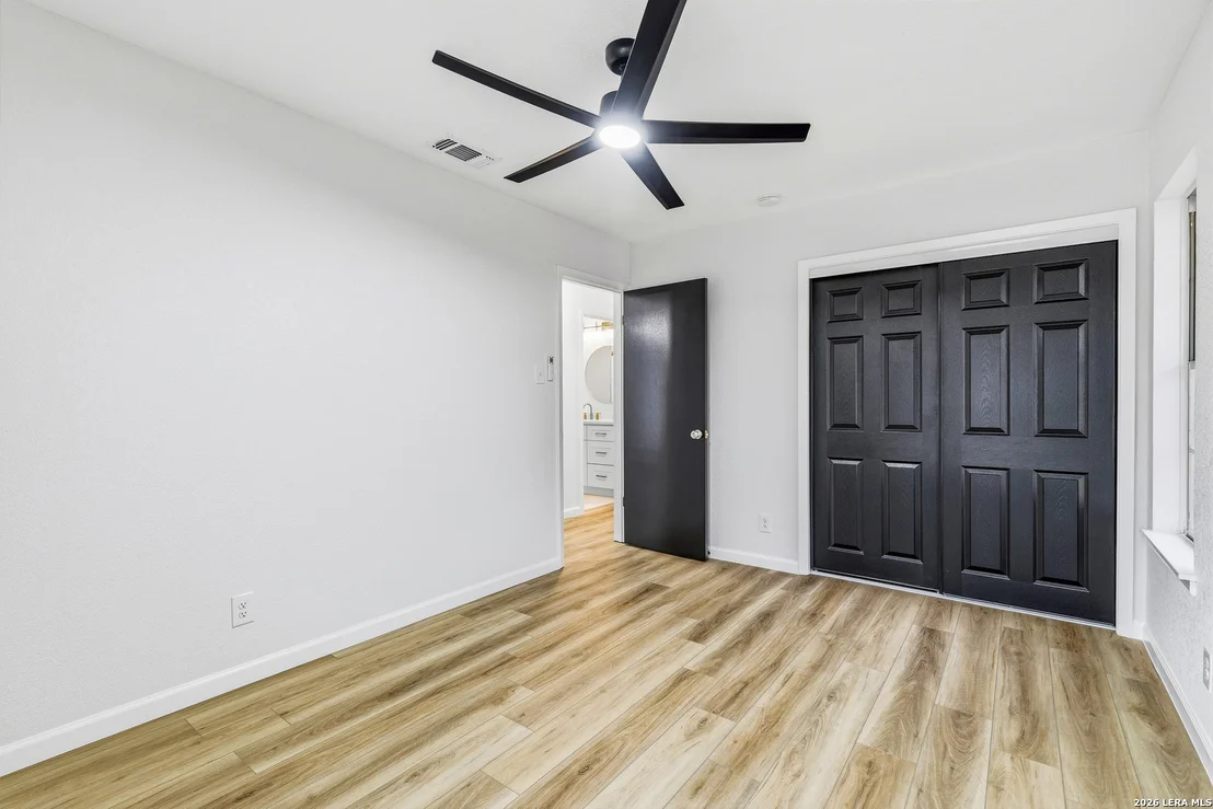 Photo of 6707 FOREST GRV