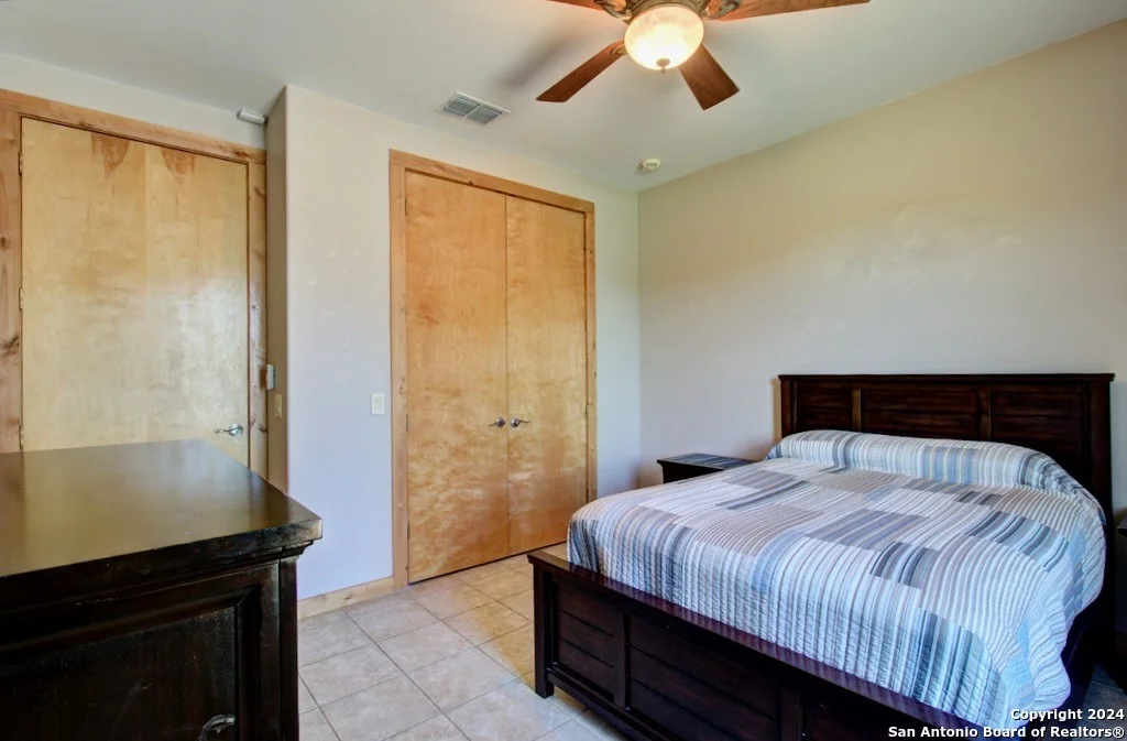 Photo of 555 CROOKED OAK DR