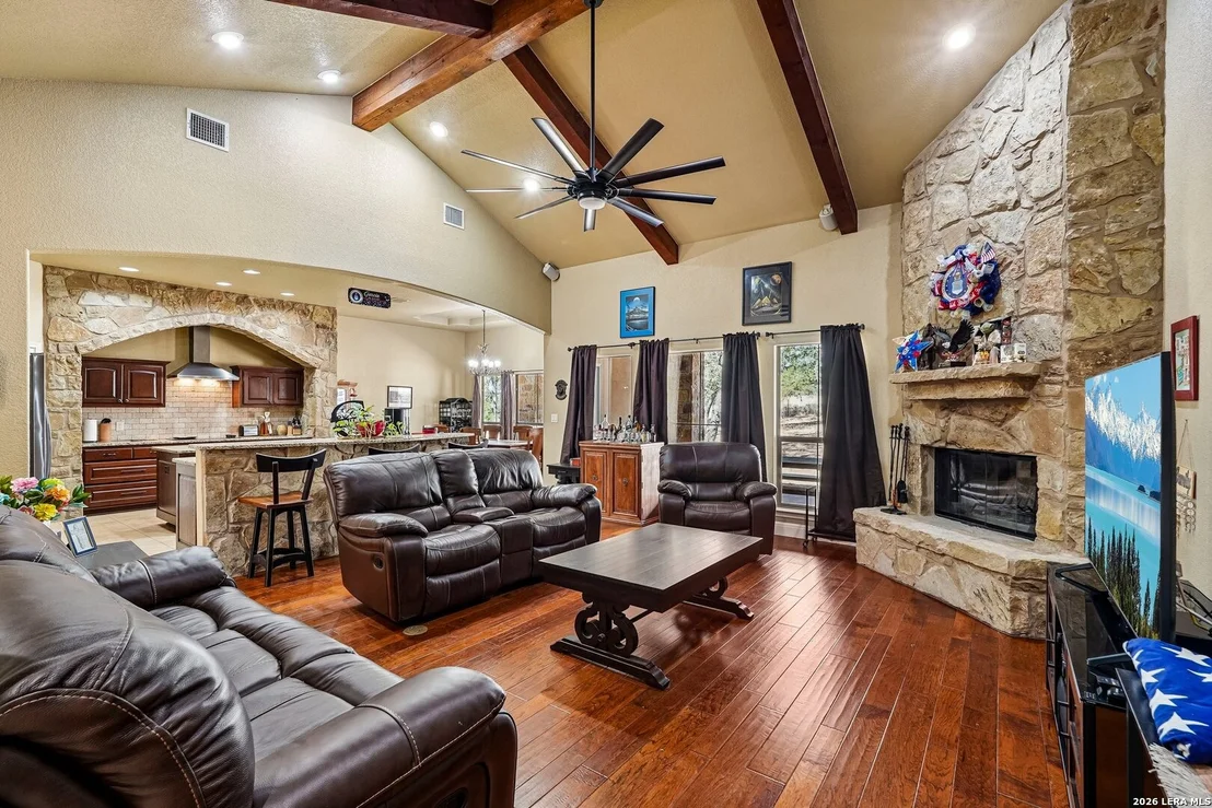 Photo of 129 HIDDEN FOREST DR