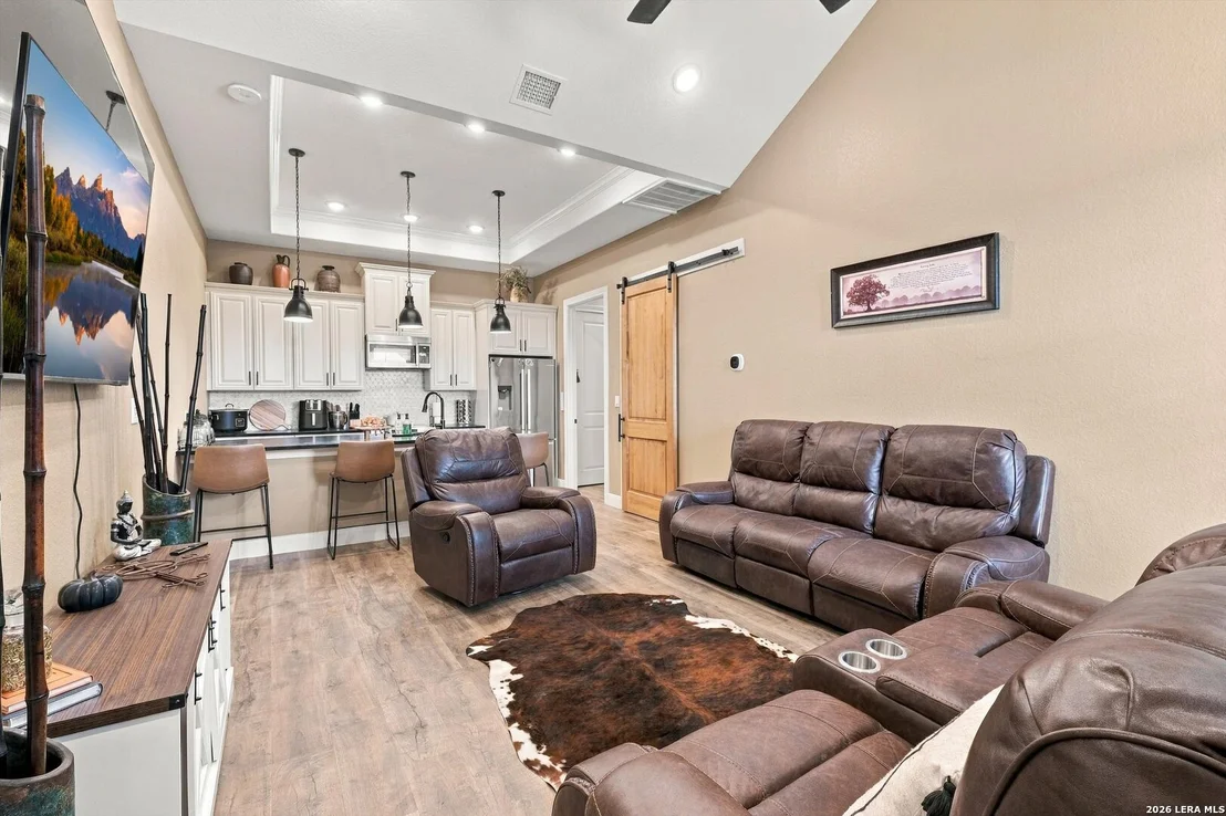 Photo of 526 CHEYENNE TRL