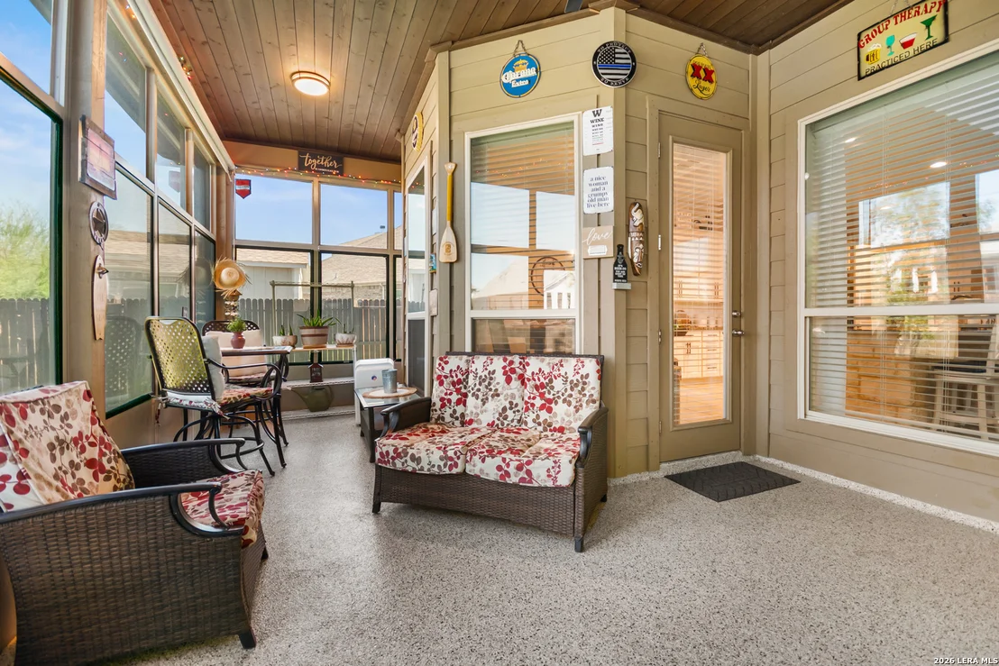 Photo of 417 BEE CAVES CV