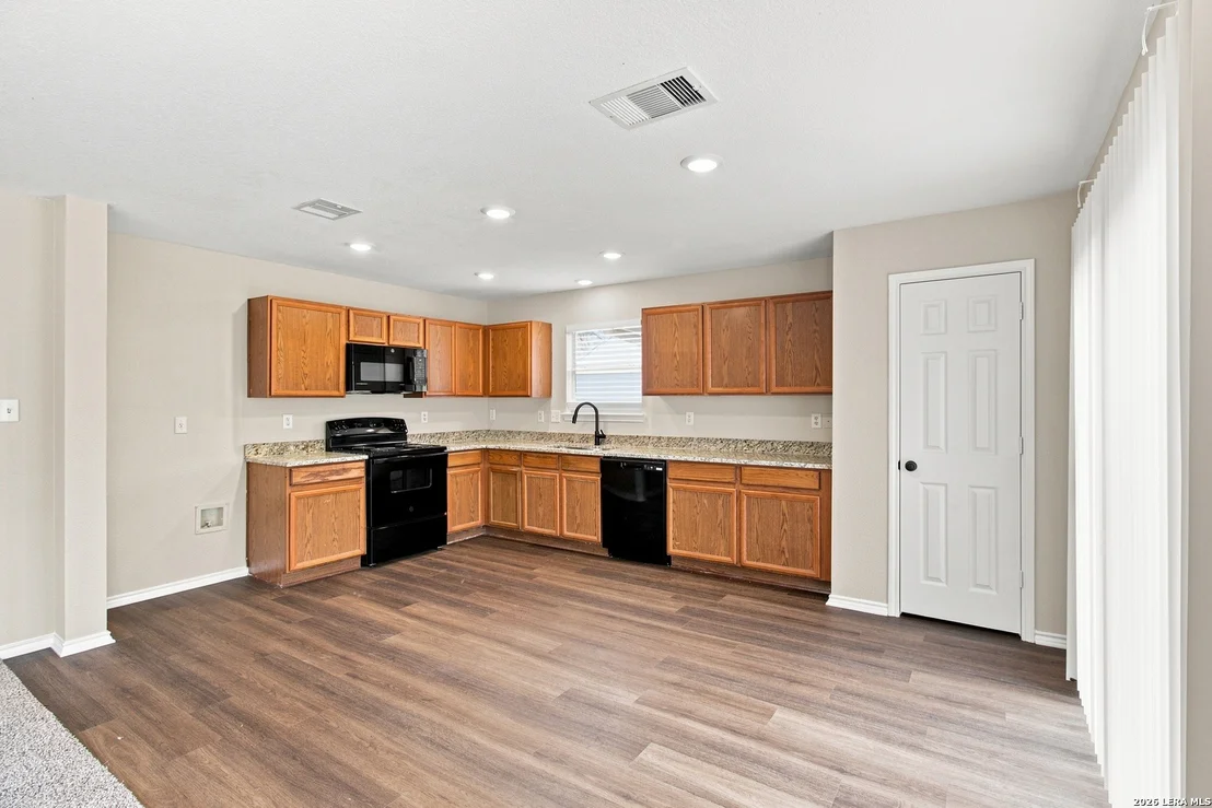 Photo of 10231 Shady Meadows