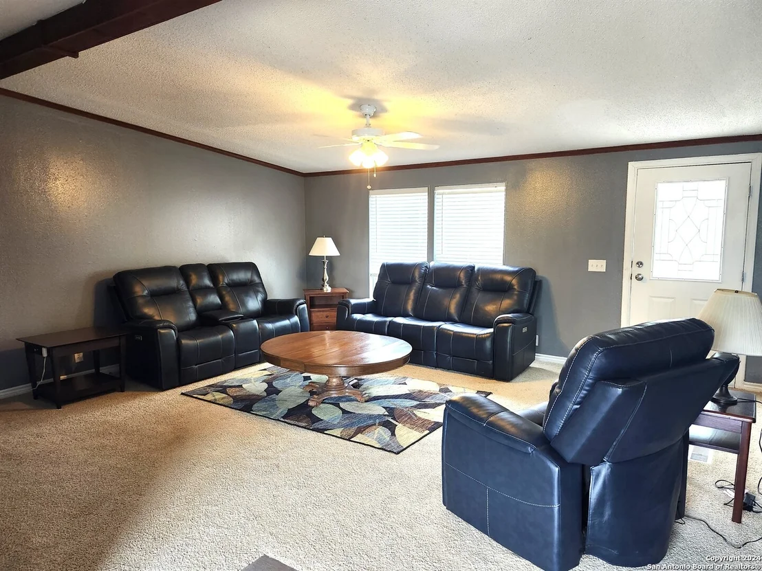 Photo of 905 COUNTY ROAD 3821