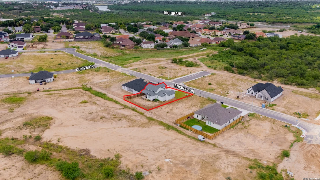 Photo of 709 Encinal Drive