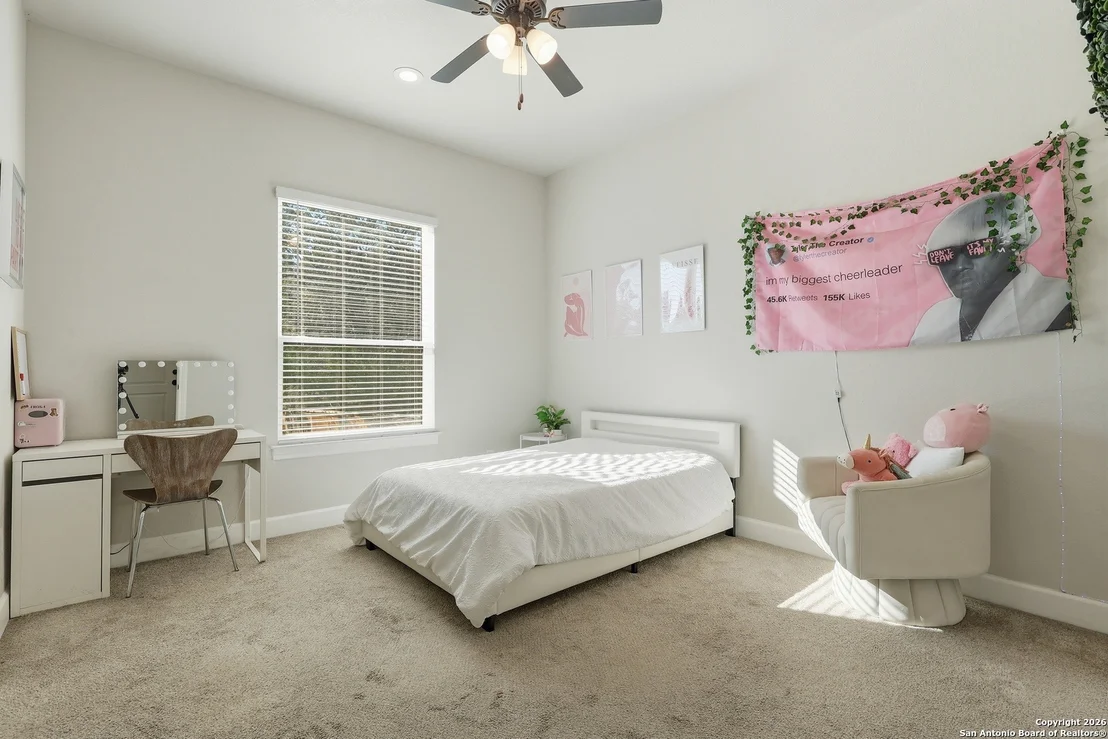 Photo of 910 Slumber