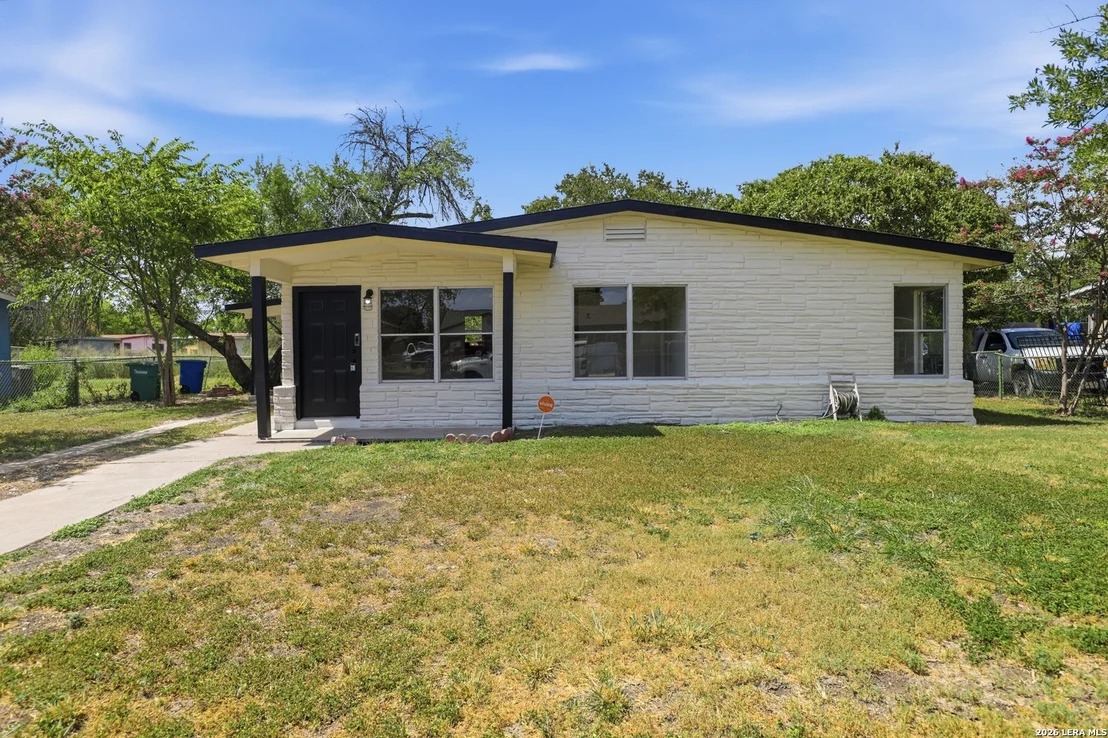 Photo of 123 CHADWICK DR