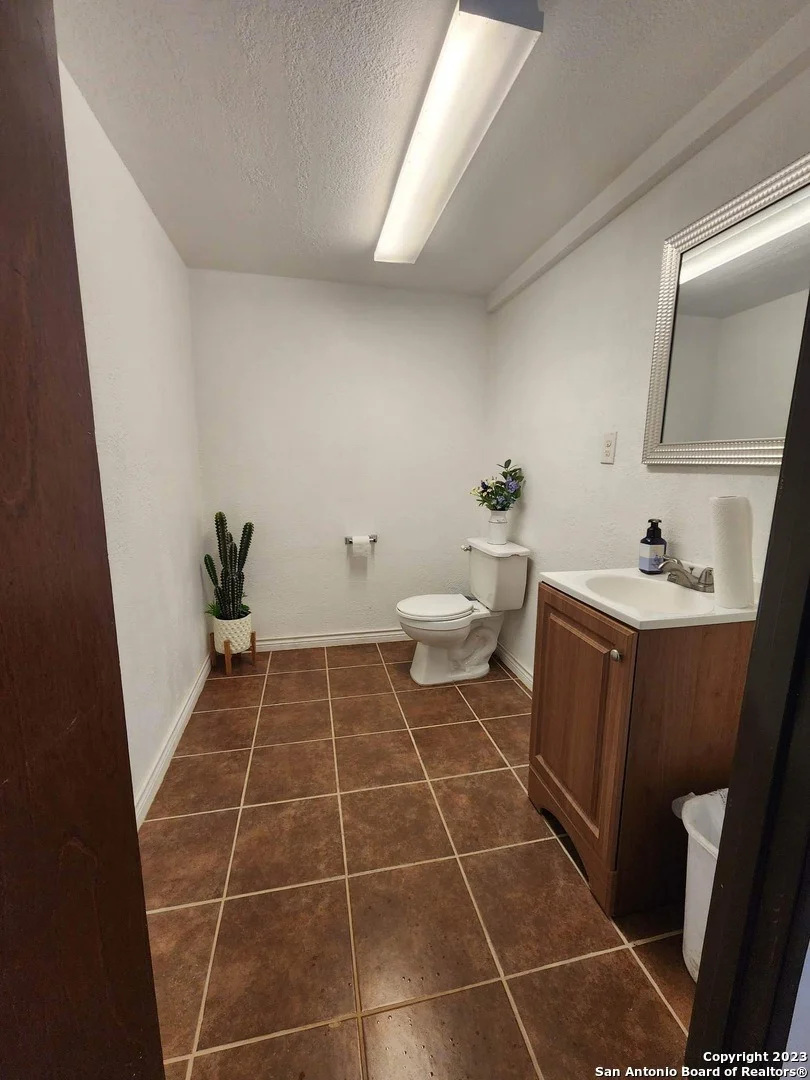 Photo of 1208 COUNTY ROAD 317