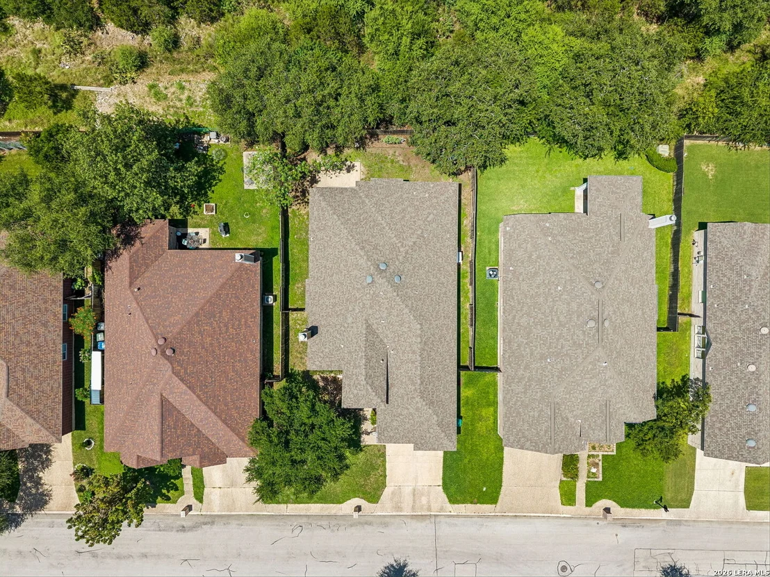 Photo of 1303 BLUFF FOREST
