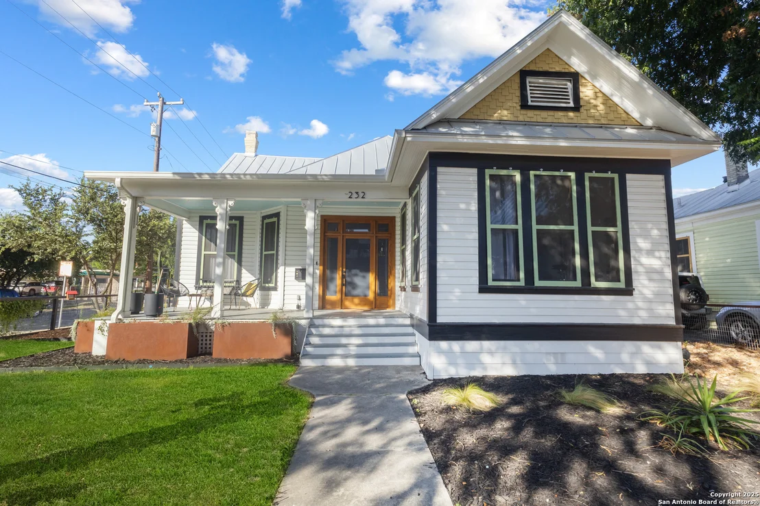 Photo of 232 Lavaca