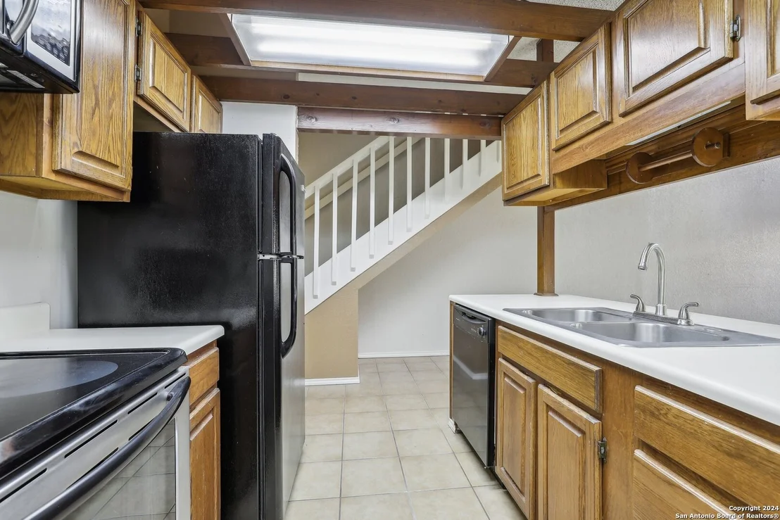 Photo of Unit 259 at 8633 DATAPOINT DR