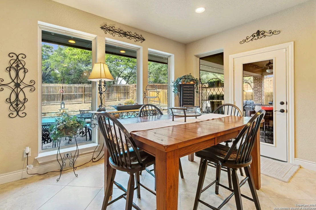 Photo of 8905 Soaring Oak