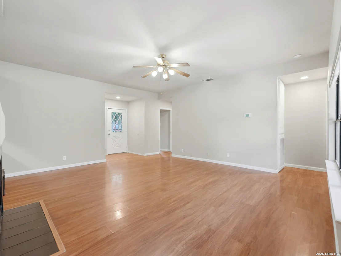 Photo of 7914 WAYSIDE TRL