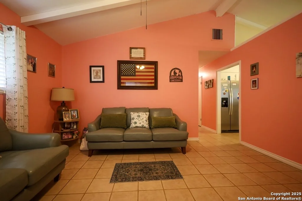 Photo of 1412 Wren Ln