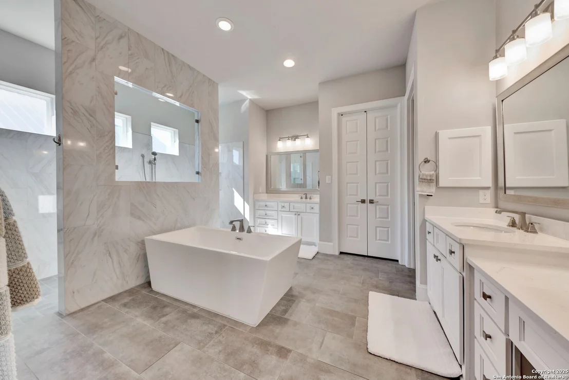 Photo of 4016 Abasolo