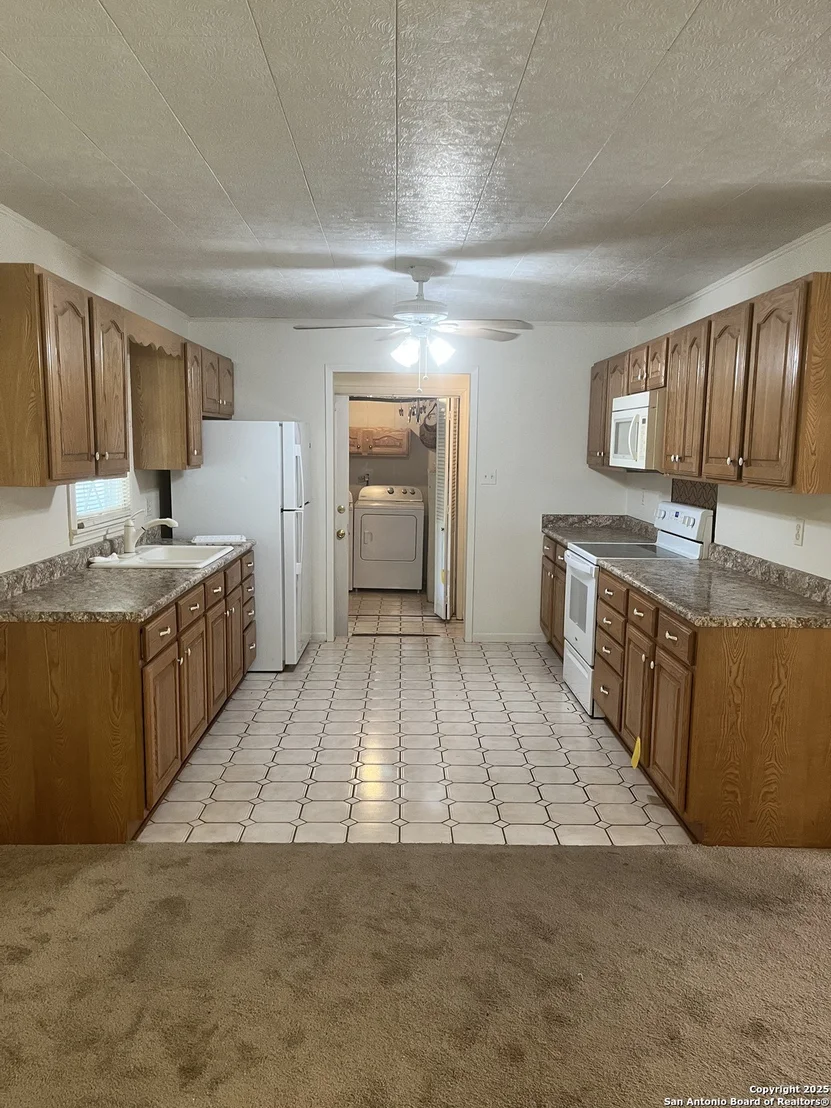 Photo of 322 Anton