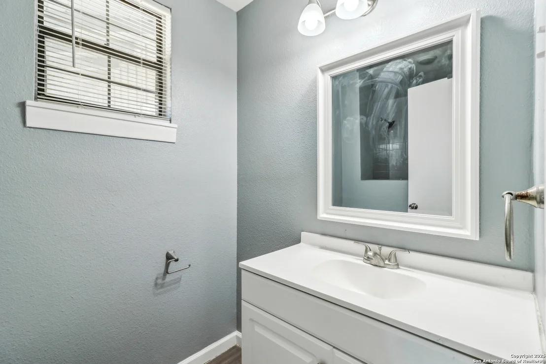 Photo of 2415 Spicewood