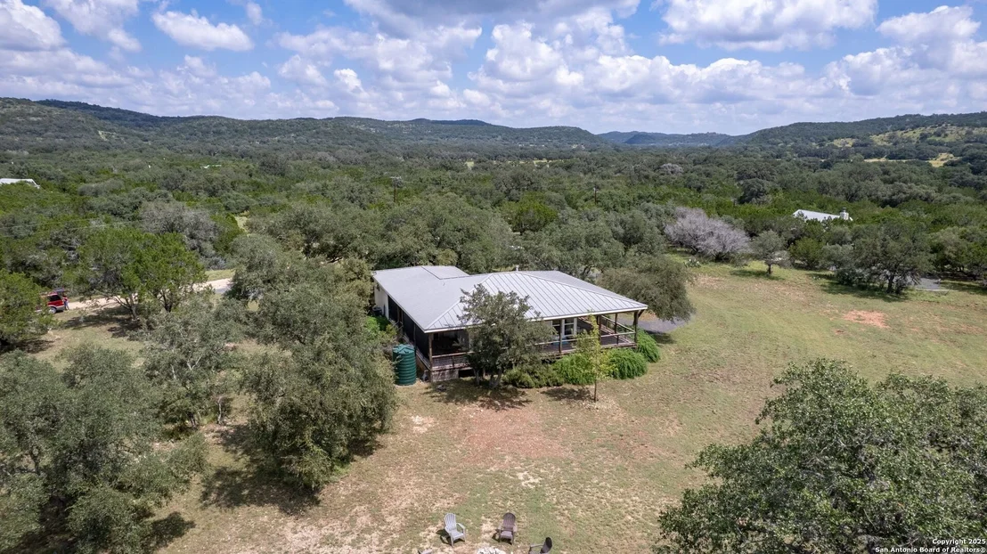 Photo of 565 Loop Rd.