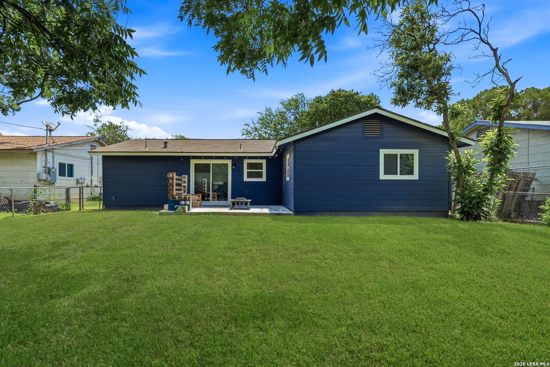 Photo of 6707 Pear Tree