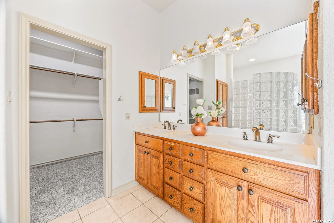 Photo of 111 White Tail Dr