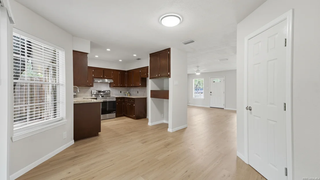 Photo of 52 Persimmon DR