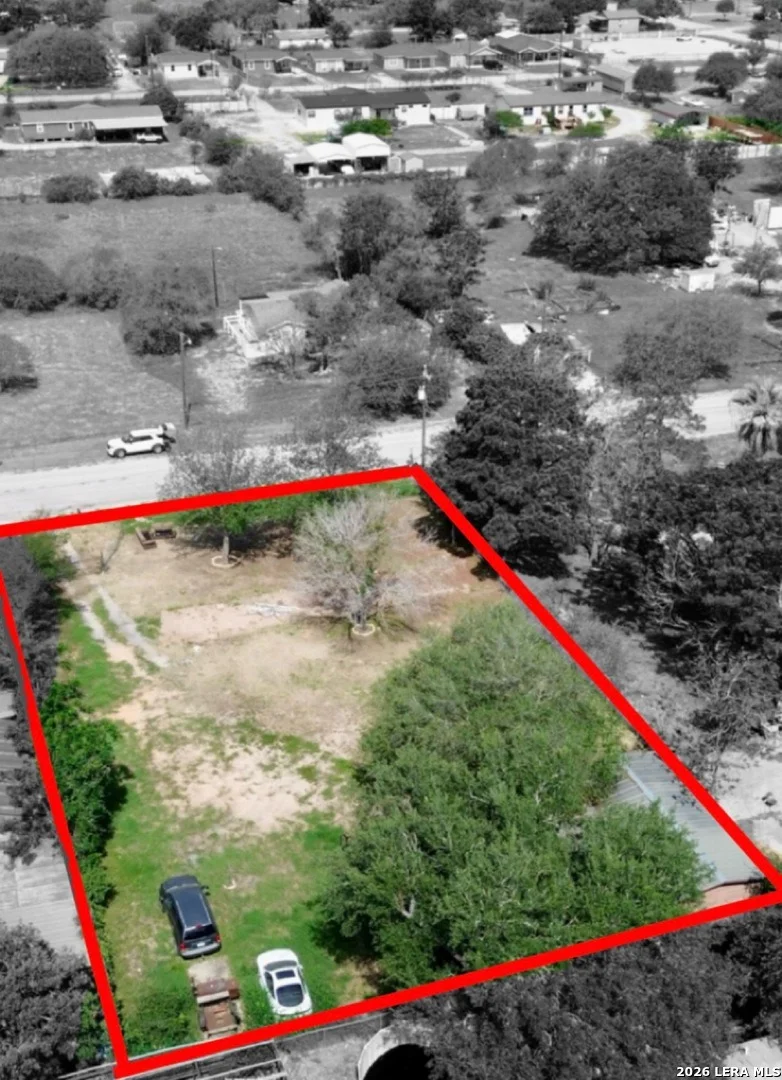 Photo of 350 PALO ALTO DR