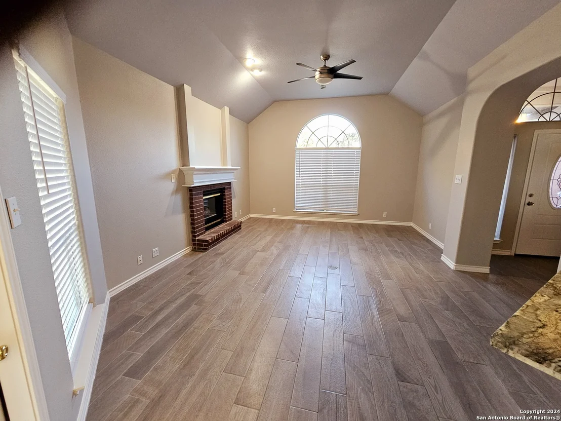 Photo of 10119 SHADYGLEN