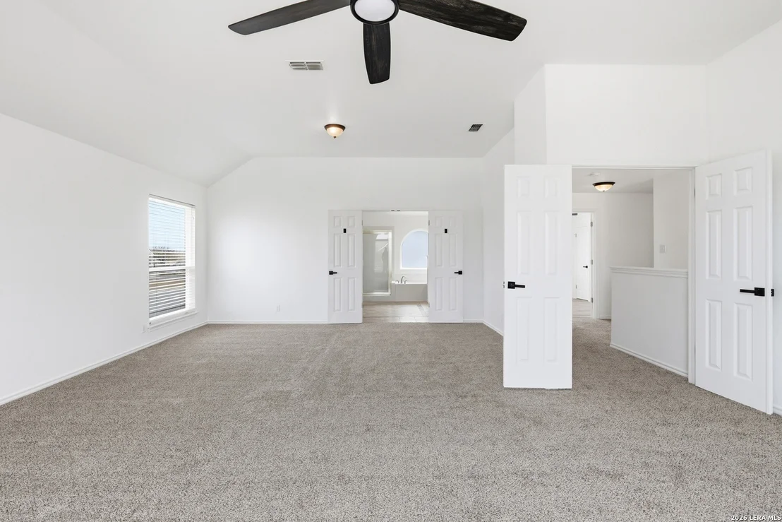 Photo of 602 Lightstone