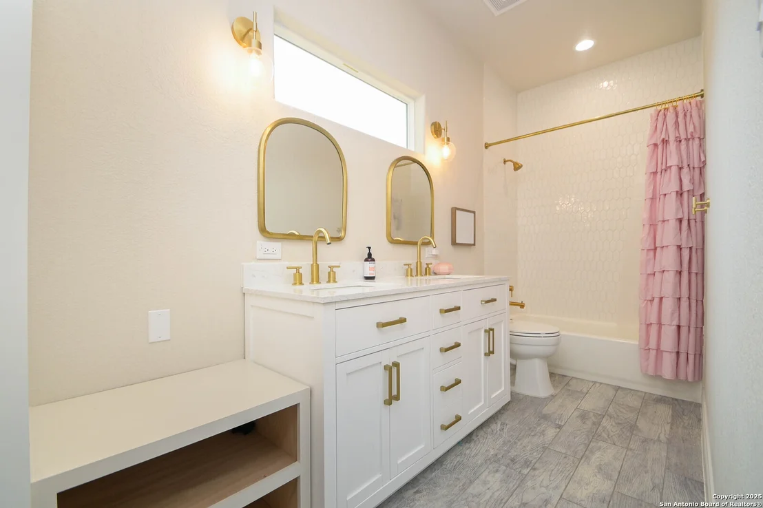 Photo of 134 Arabian Way