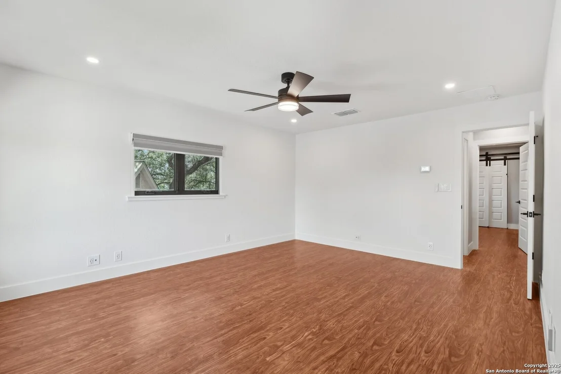 Photo of 3902 Creek Pt