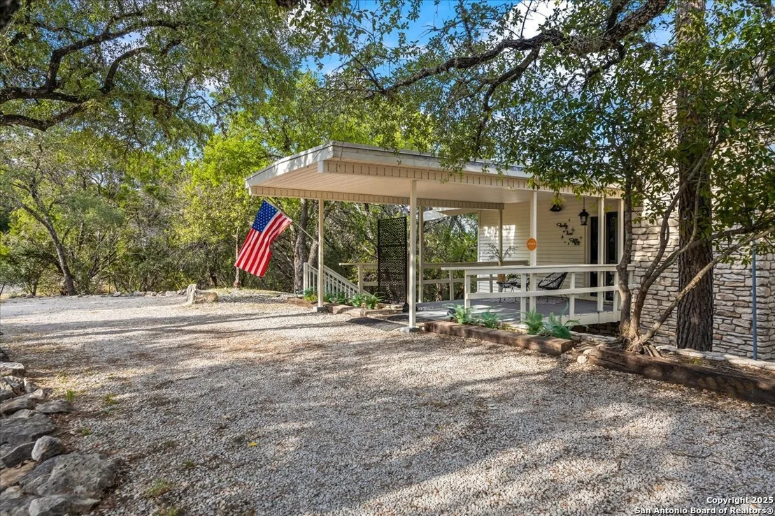 Photo of 4250 Tanglewood Trl