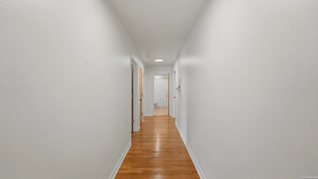 Photo of 596 WILLOW AVE