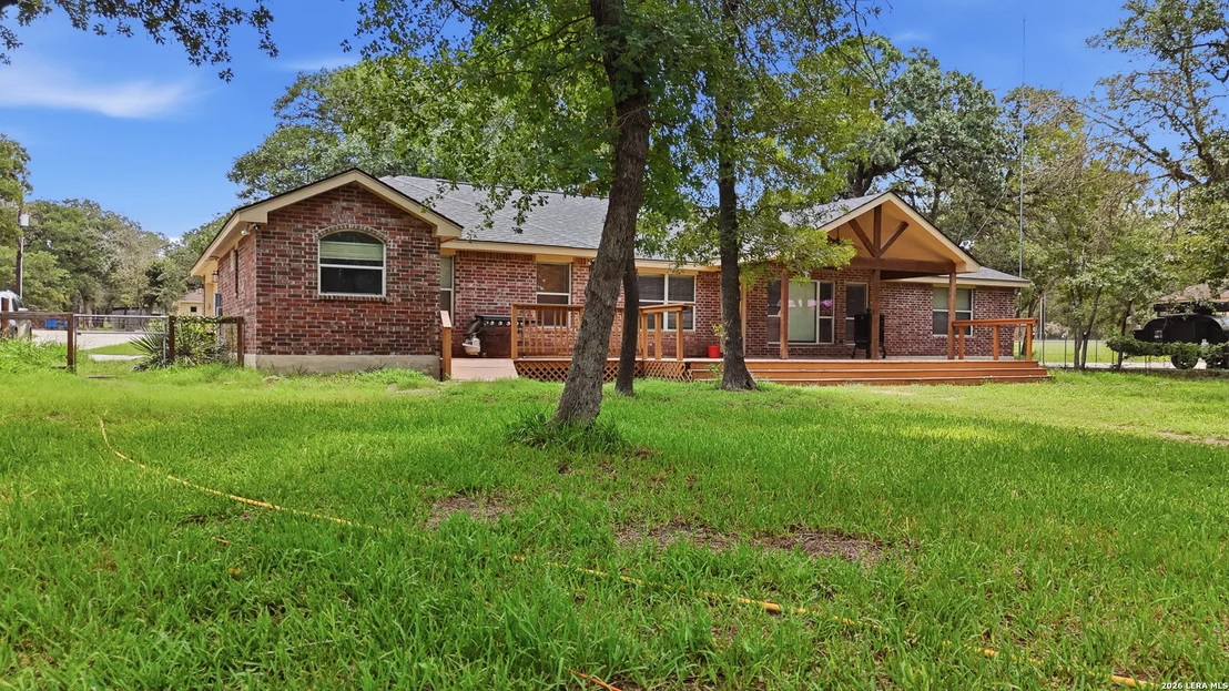 Photo of 521 JACOBS LN