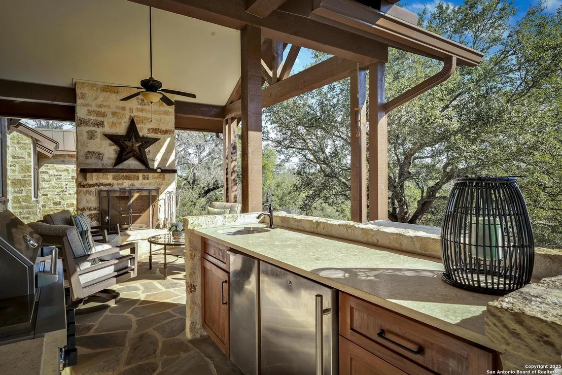 Photo of 107 LEGACY POINTE