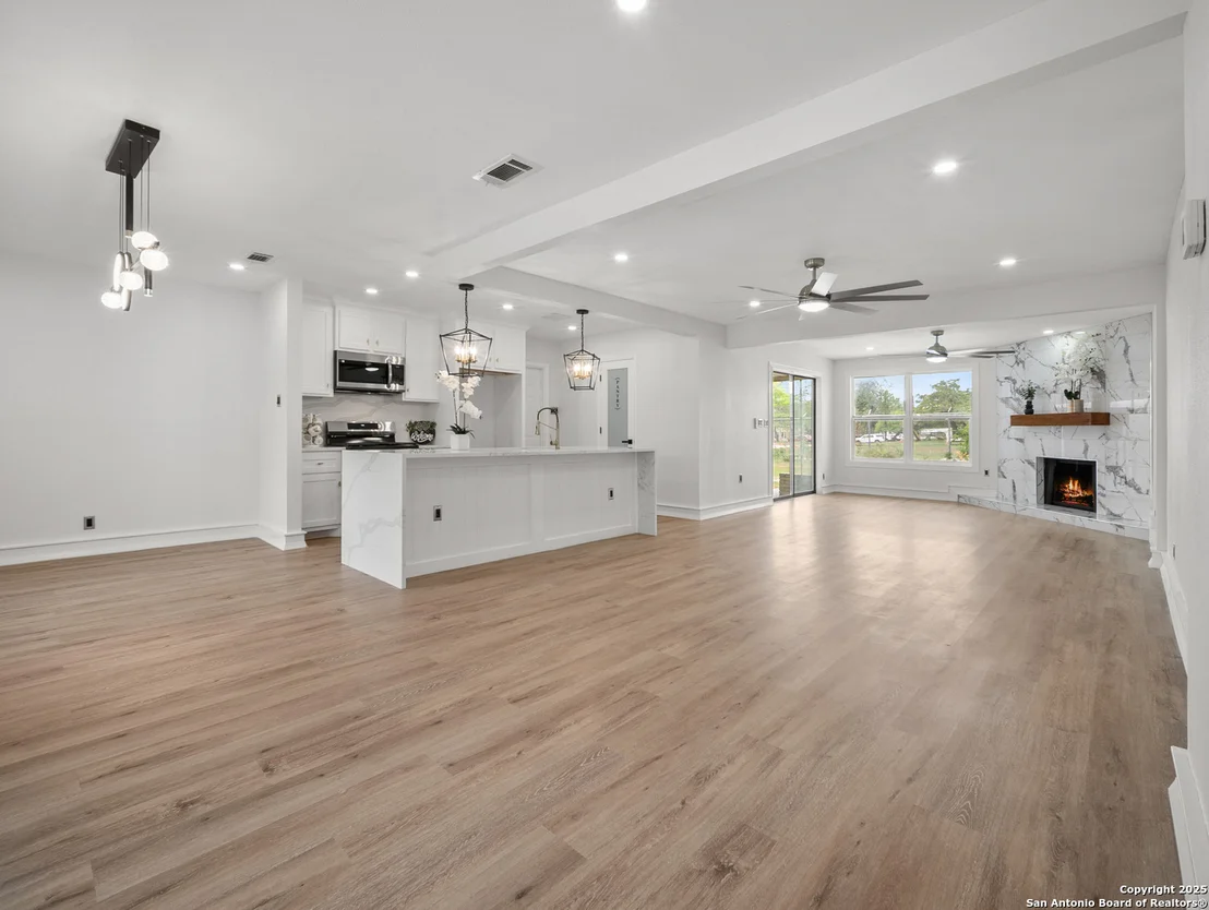 Photo of 4123 Longvale