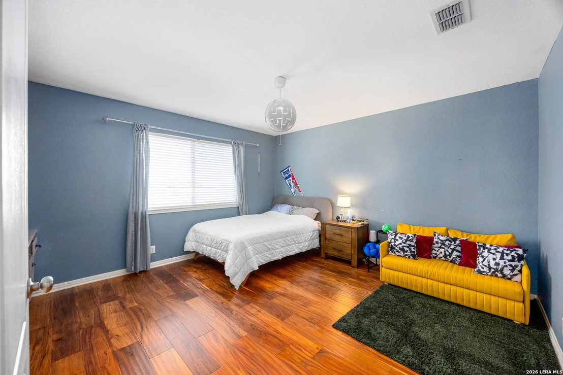 Photo of 1059 Flagstone