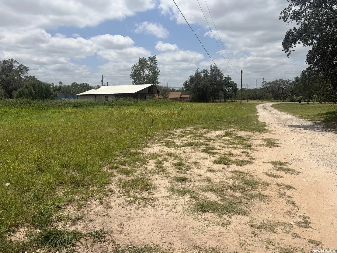 Photo of 615 ROSSVILLE RD