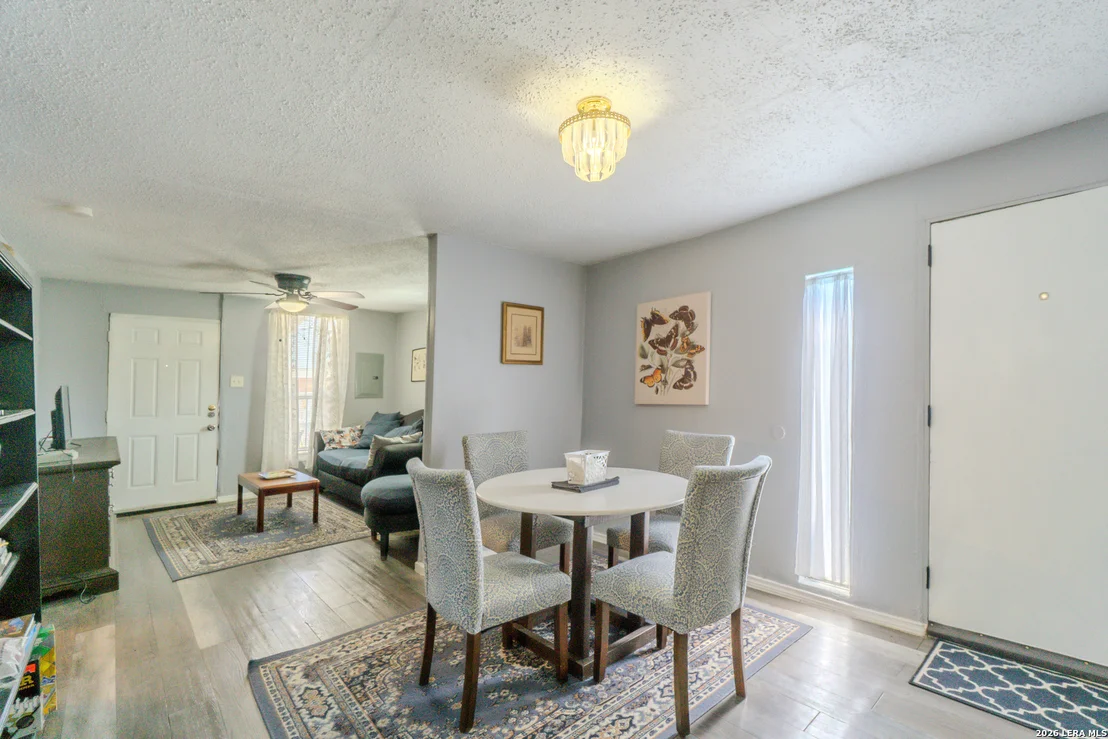 Photo of 1203 Vickers