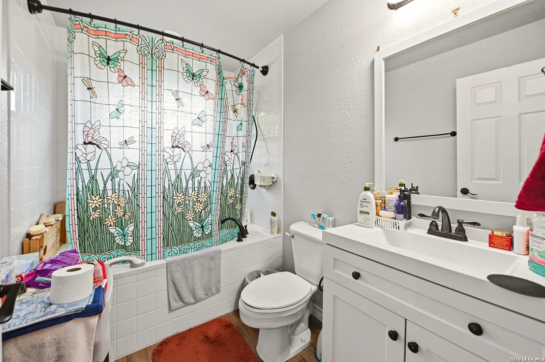 Photo of 752 Taylor Pt