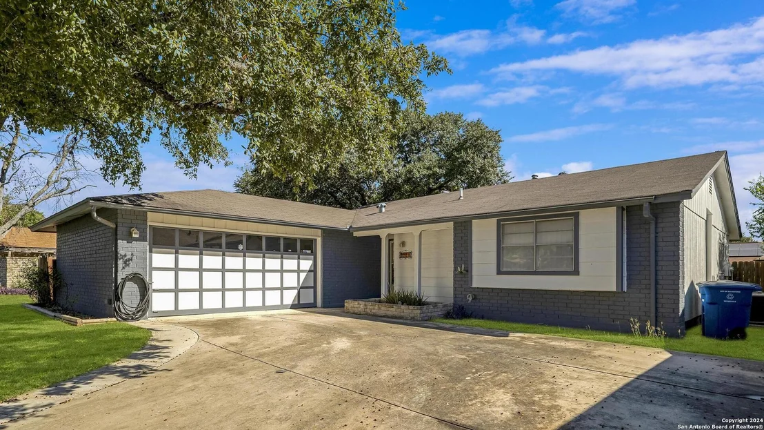 Photo of 3334 Meadow