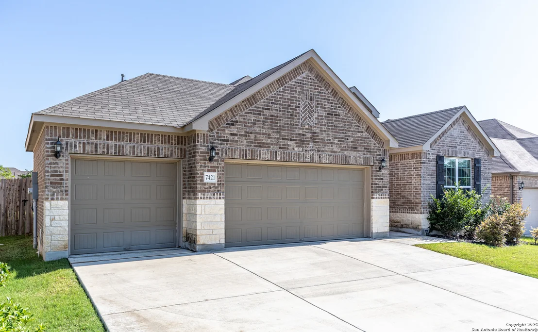 Photo of 7421 Cimarron Lake