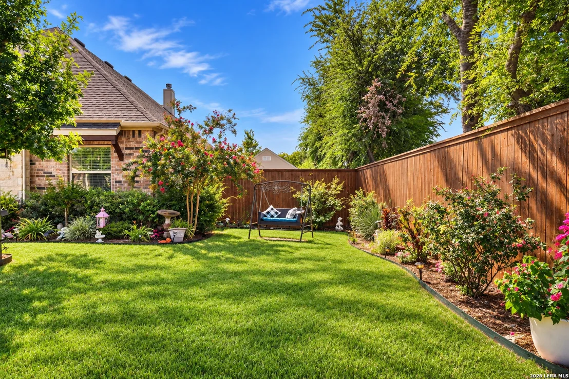 Photo of 980 Water Oak