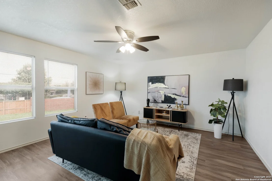 Photo of 8902 Catkin Meadow