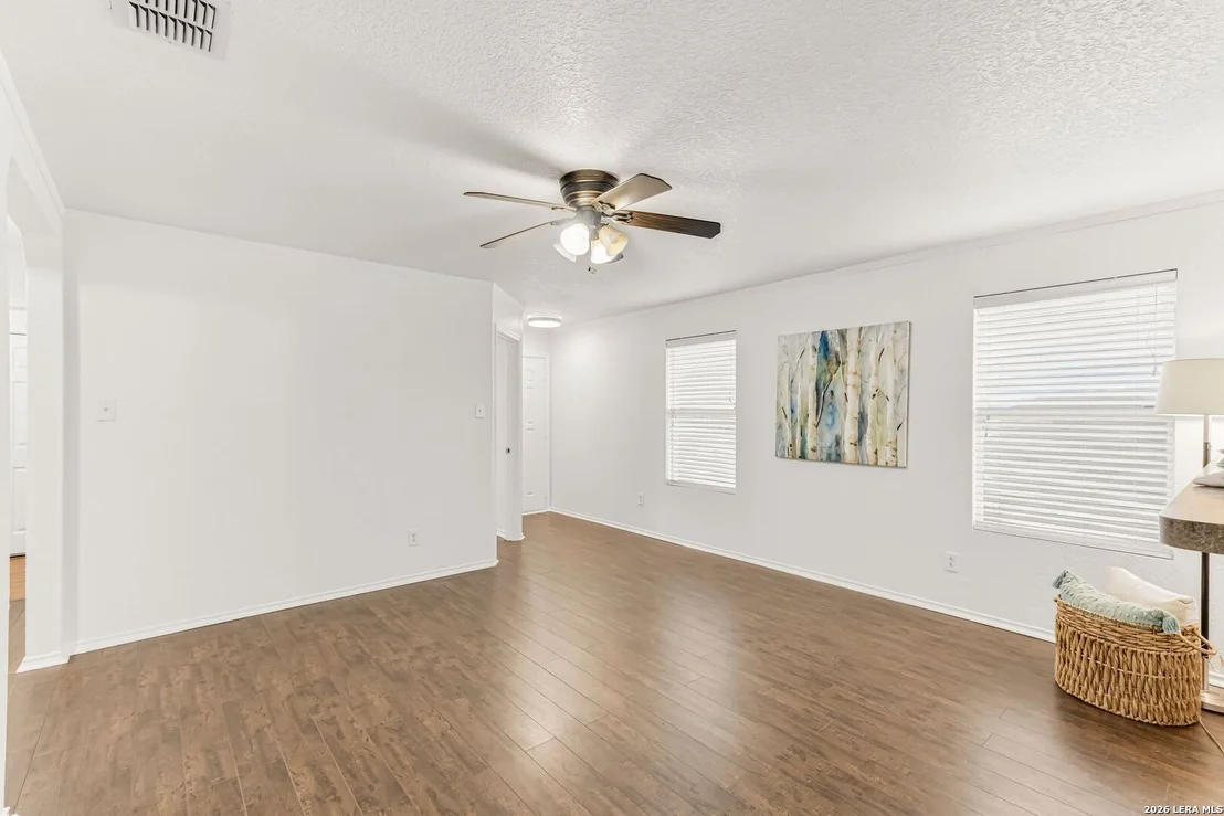 Photo of 3519 ASHLEAF WLS