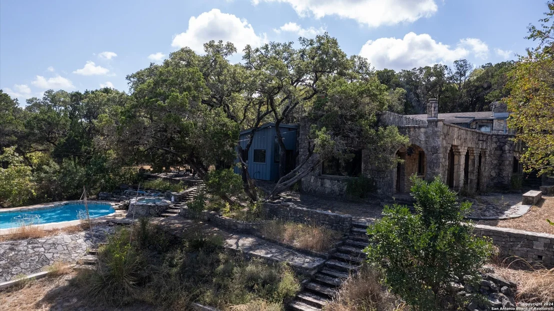 Photo of 24209 SCENIC LOOP RD