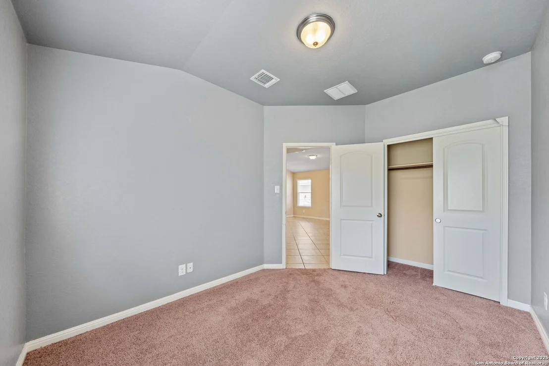 Photo of 2325 Lighthouse