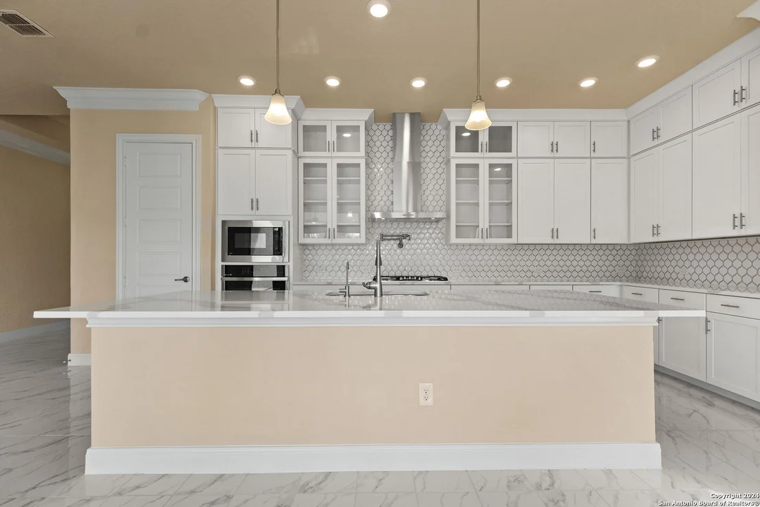 Photo of 4014 BALENTINE