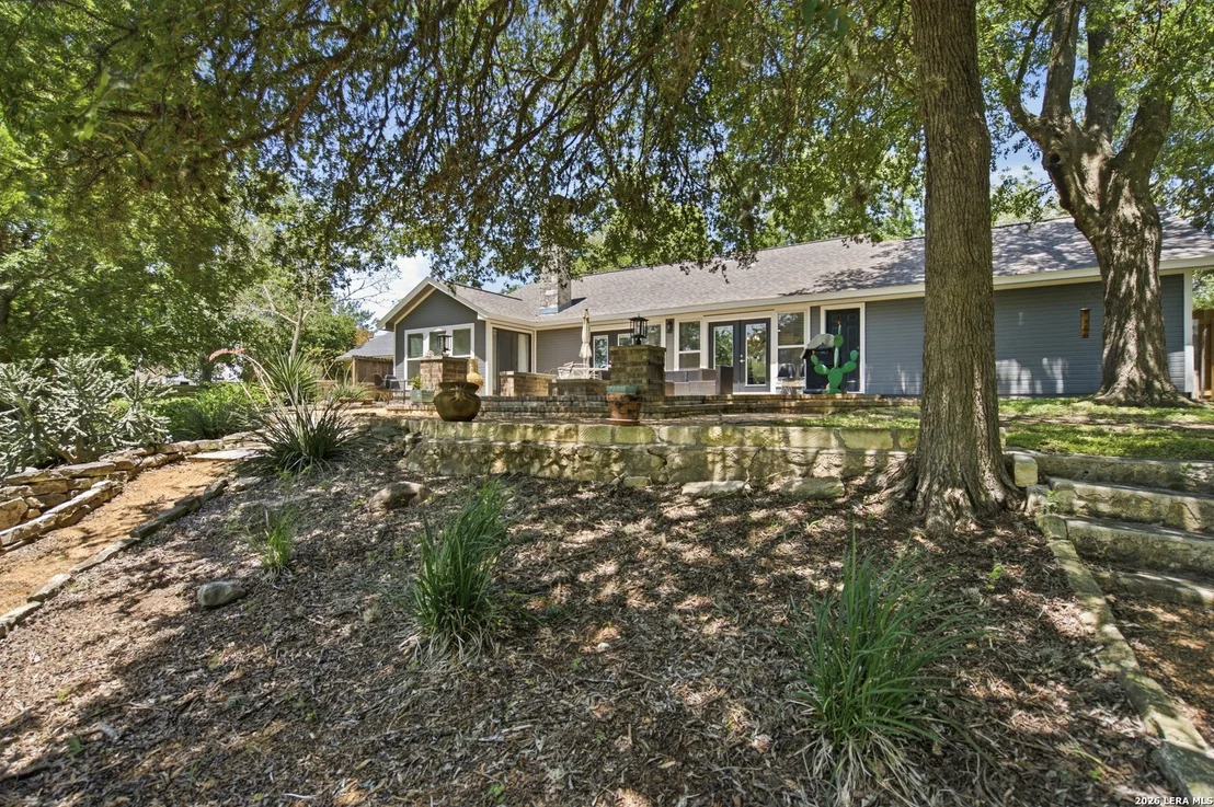 Photo of 109 CIBOLO CROSSING DR